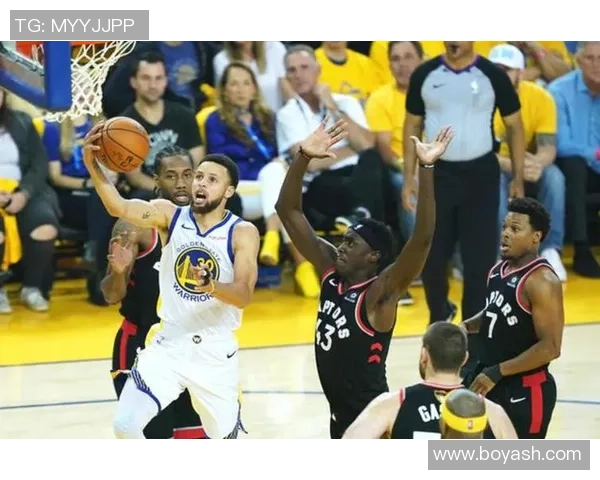 武汉篮球队中路突破战术解析与实战应用深度剖析